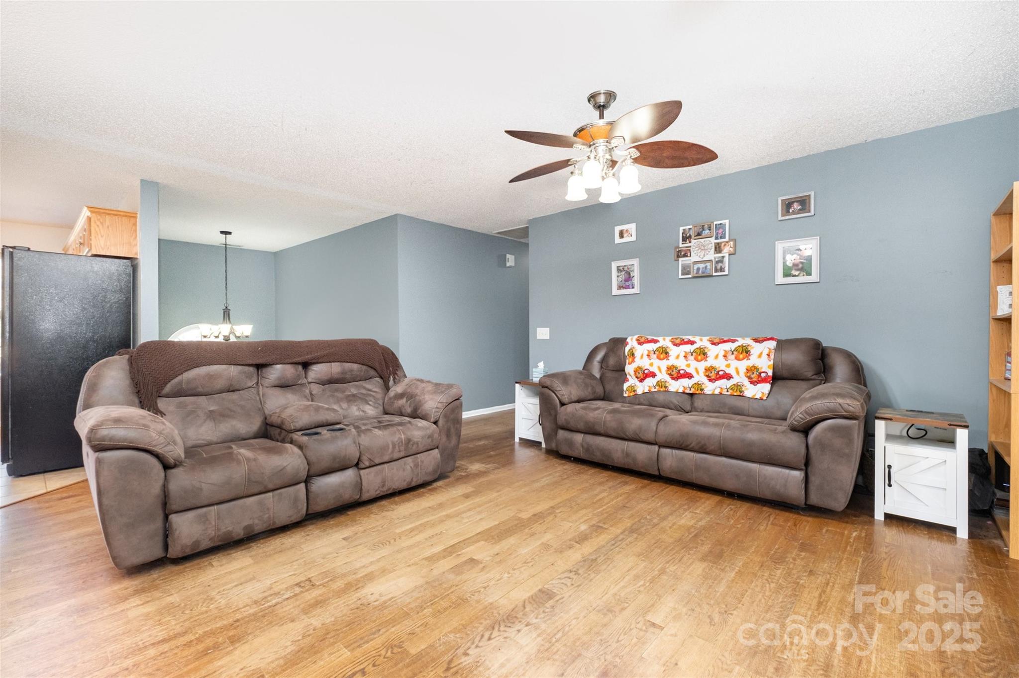 1405 Willow Ridge Road