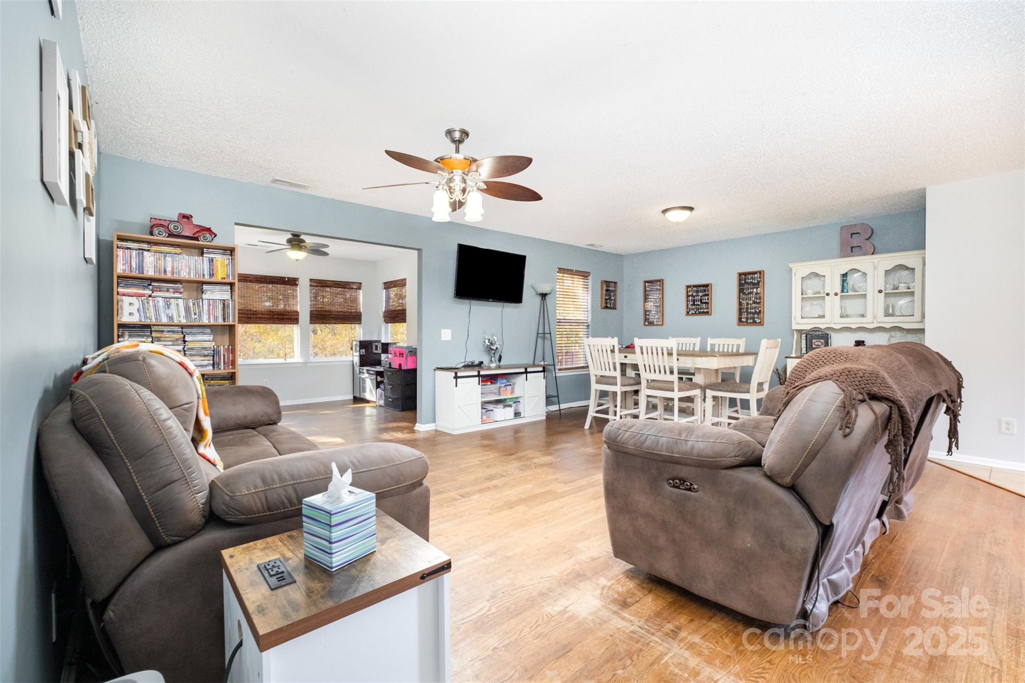 1405 Willow Ridge Road