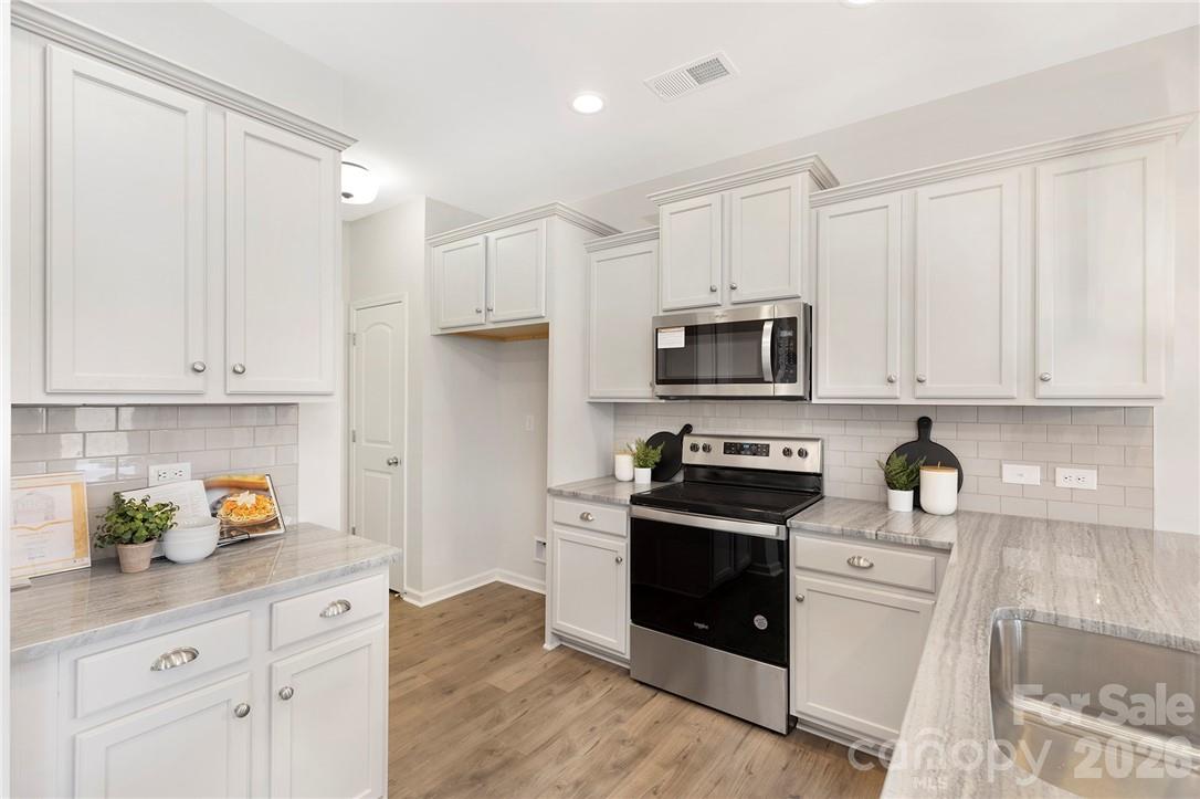 1133 Lorrie Lane 404p