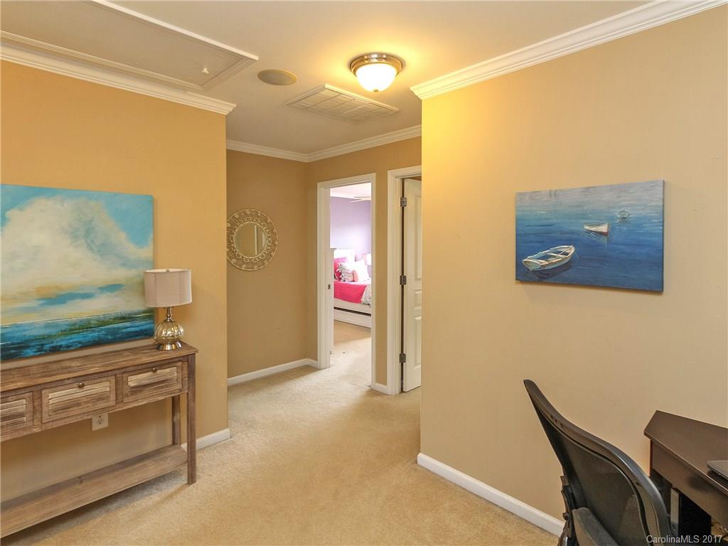 Ridge Pointe - Residential