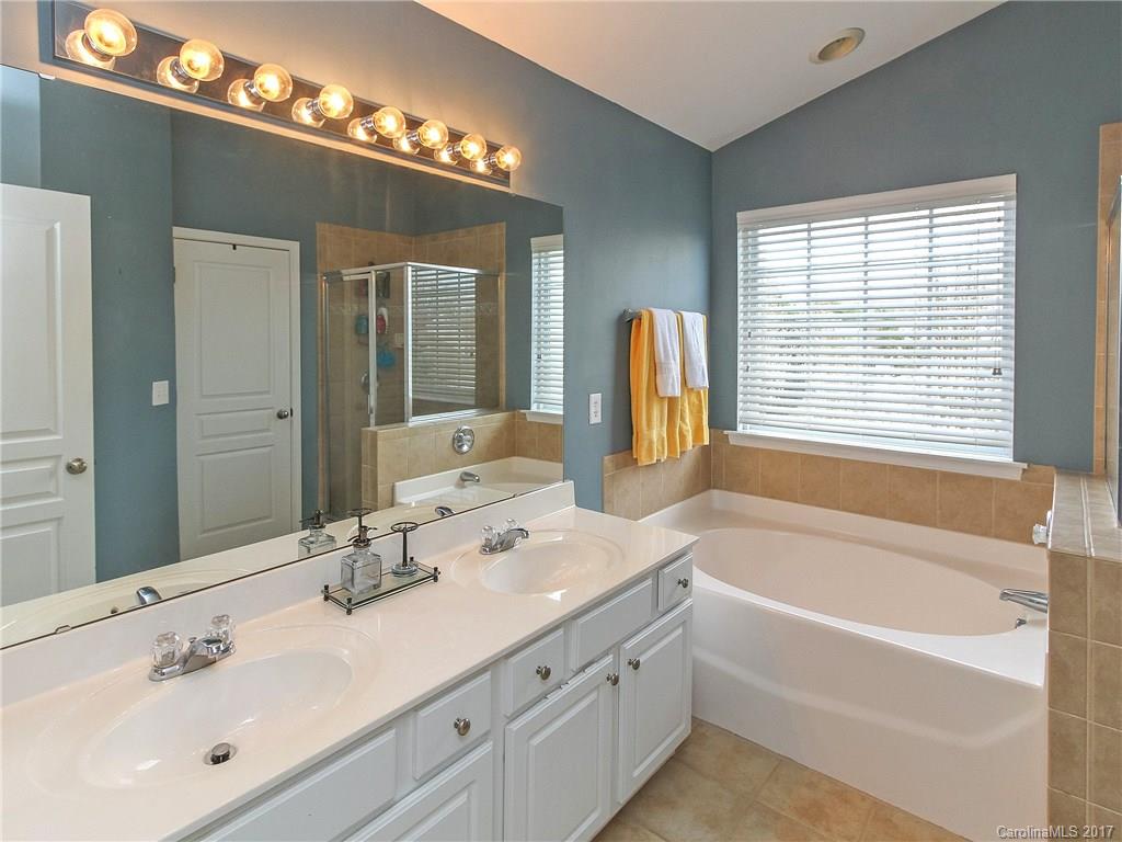 Ridge Pointe - Residential