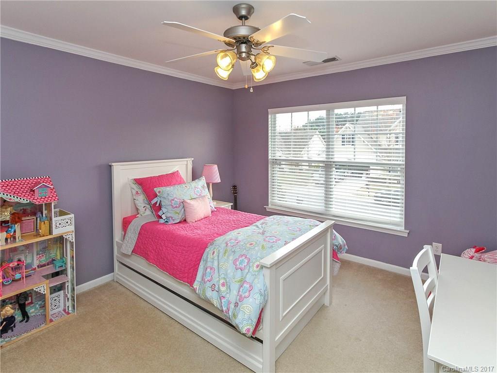 Ridge Pointe - Residential