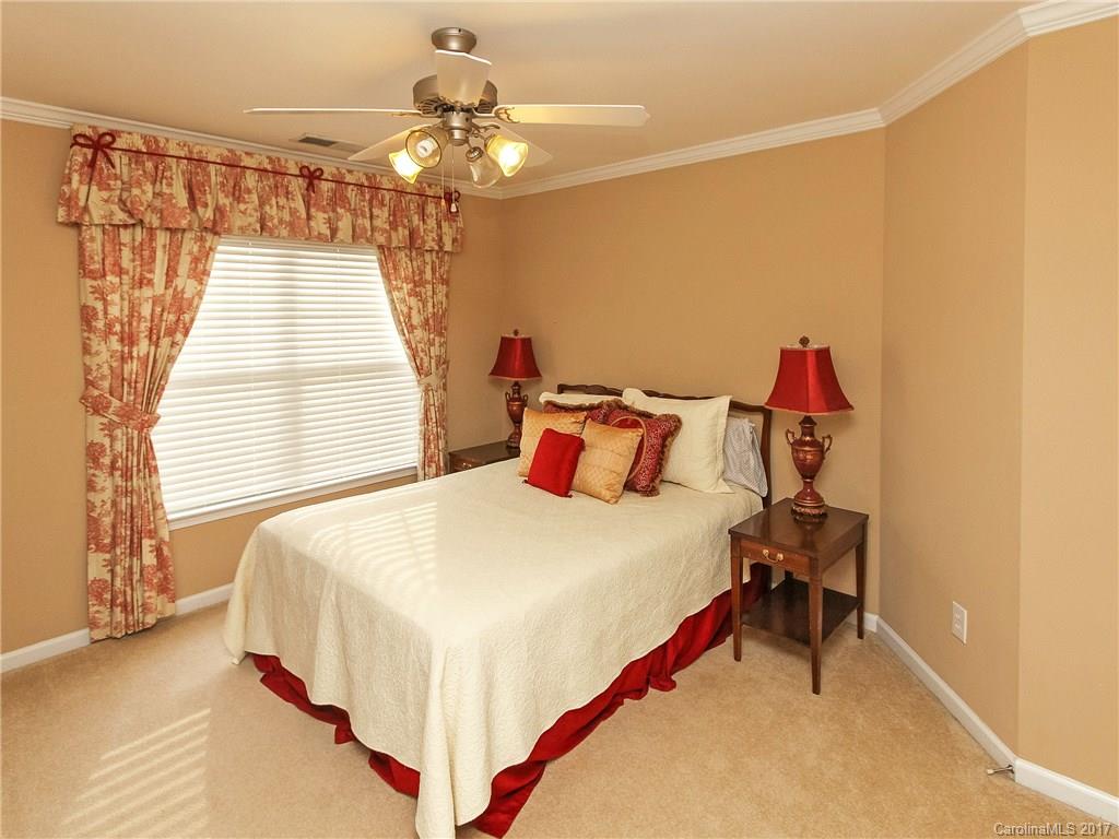 Ridge Pointe - Residential