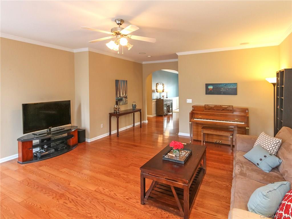 Ridge Pointe - Residential