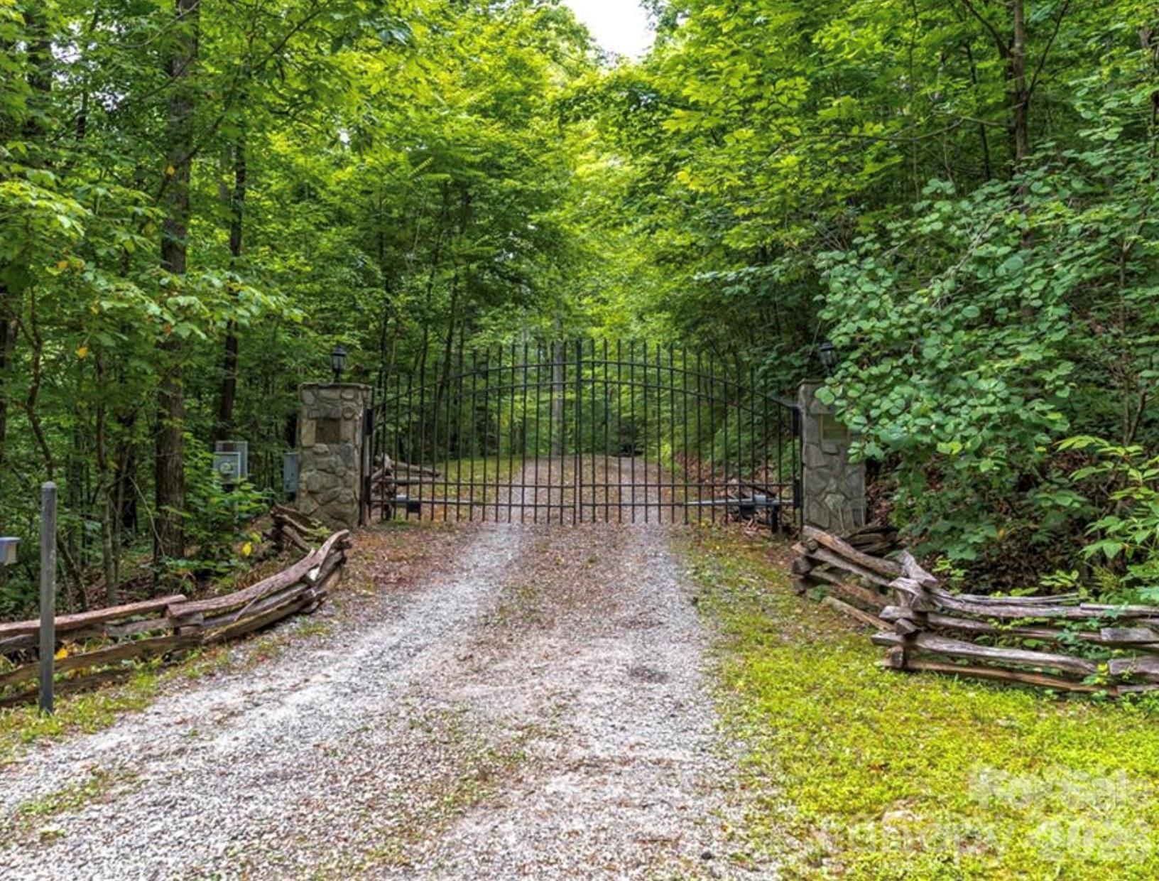 Cane Creek Mountain - Residential