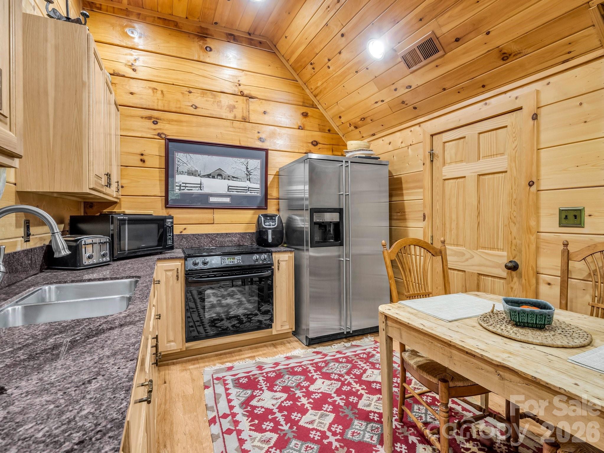 Cane Creek Mountain - Residential