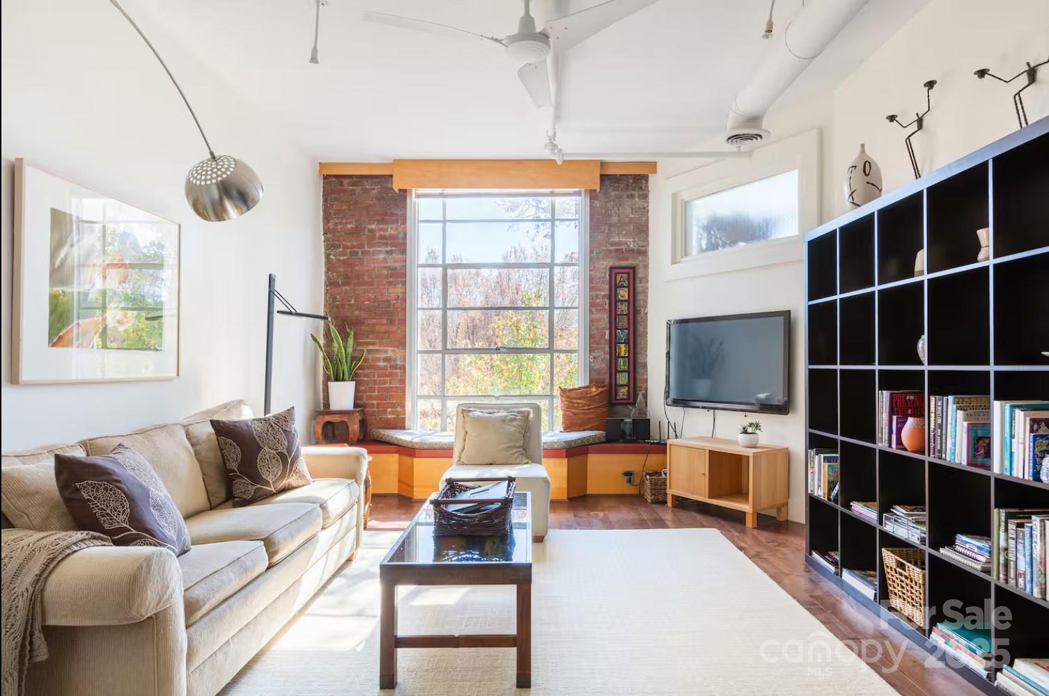 35 Patton Avenue 304