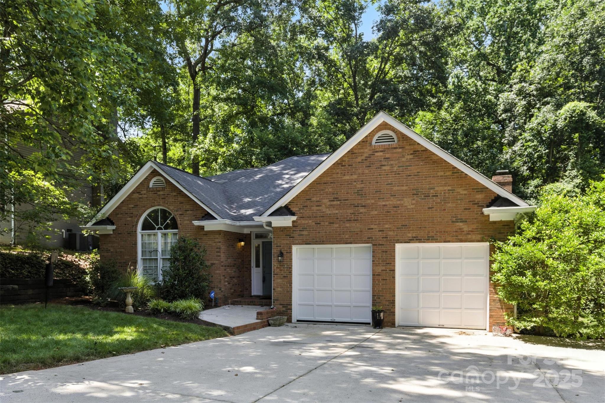 6907 Pleasant Drive