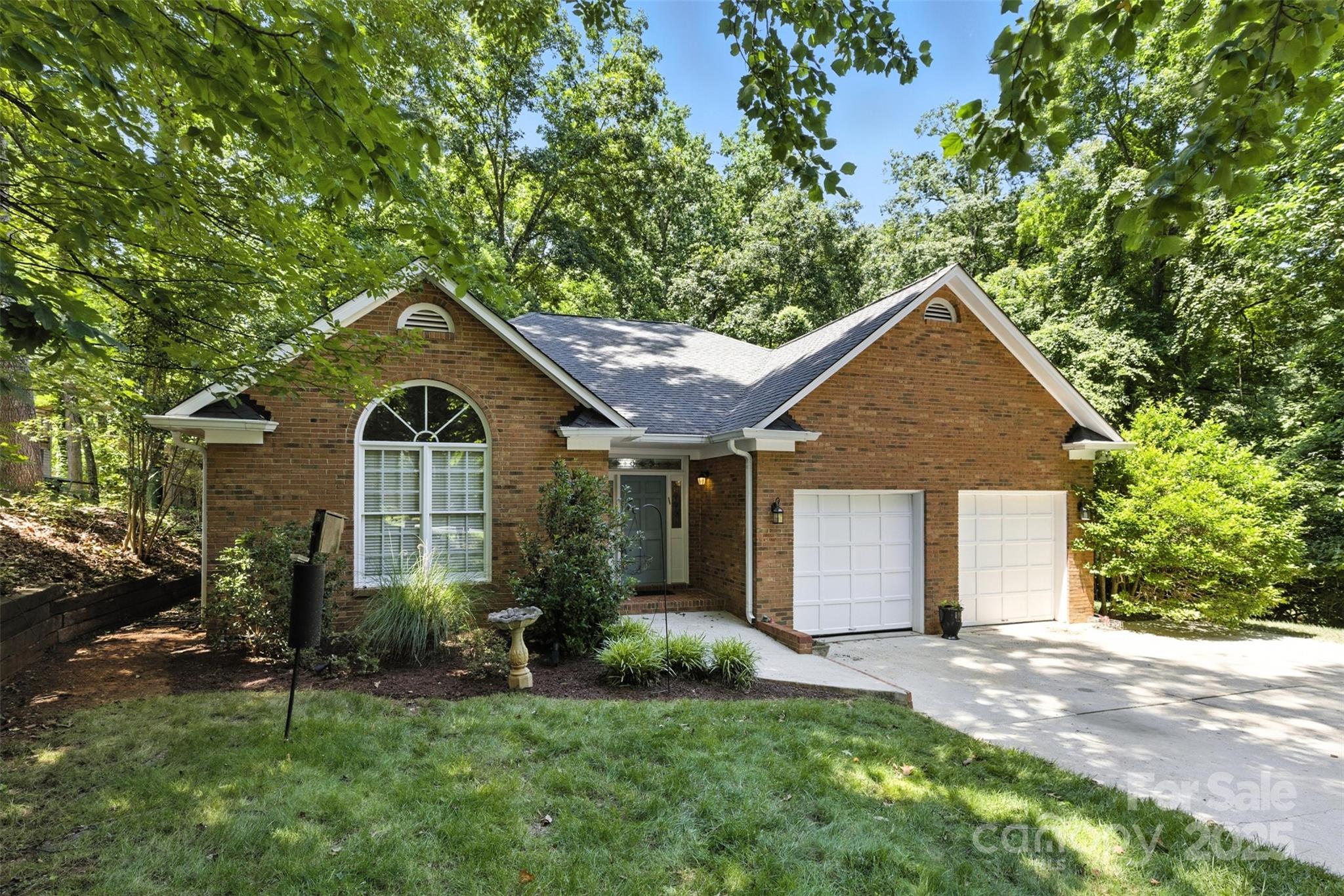 6907 Pleasant Drive