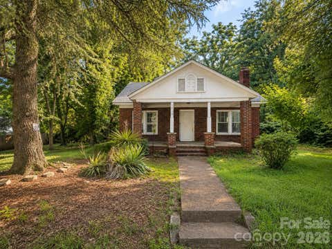 Photo of 1316 E 35th Street E, Charlotte, NC 28205 (MLS # 4399811)