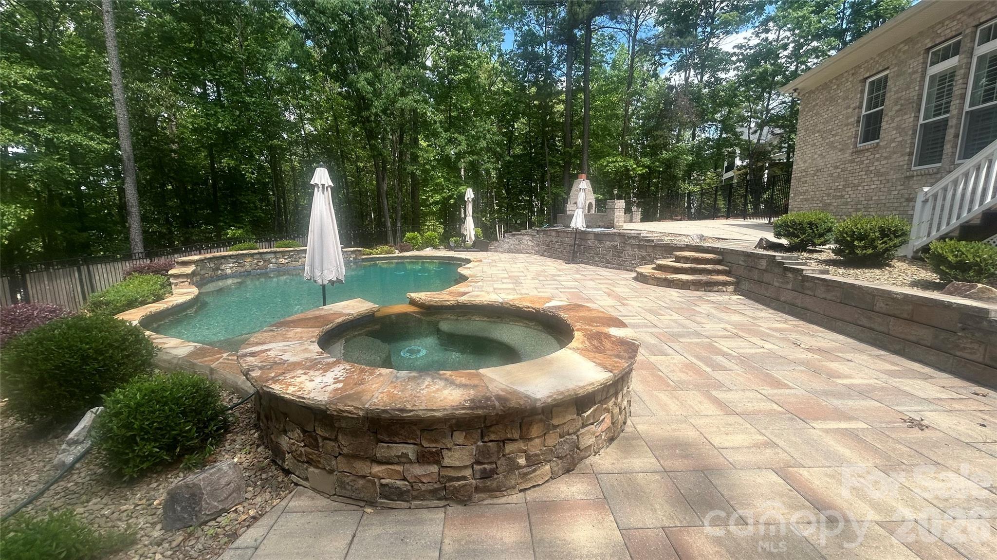 6627 Harbor Oaks Drive