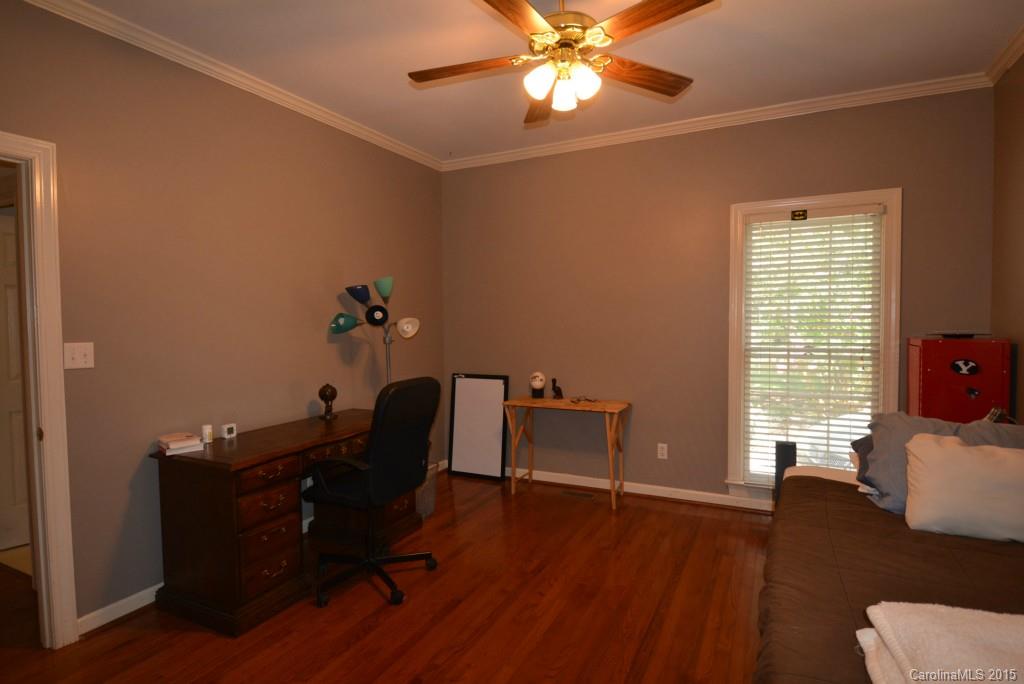 Country Club Estates - Residential