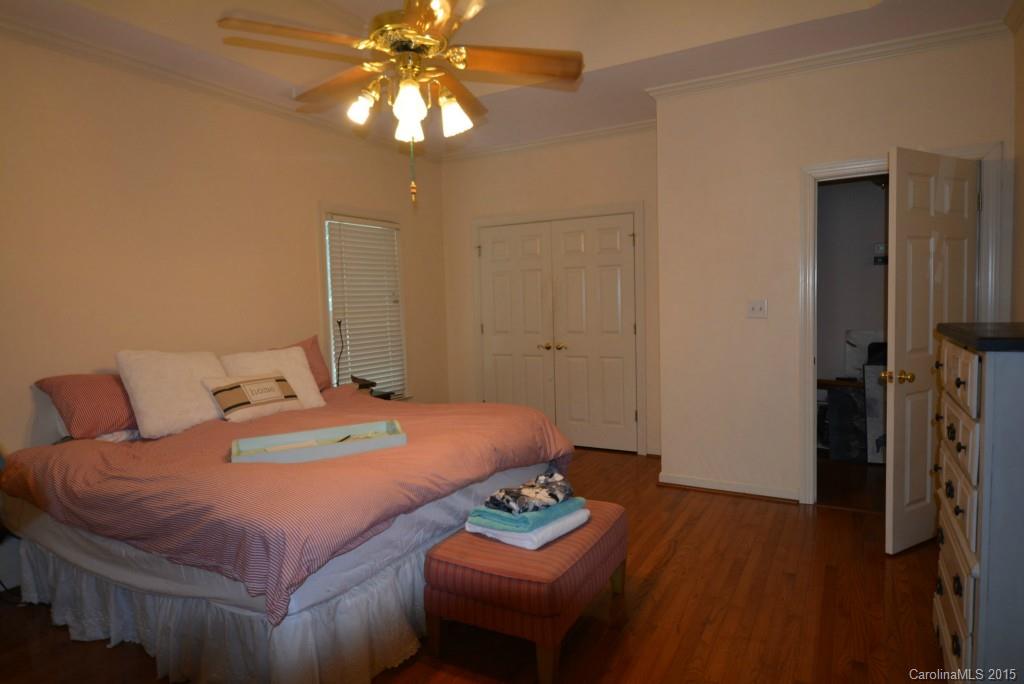 Country Club Estates - Residential