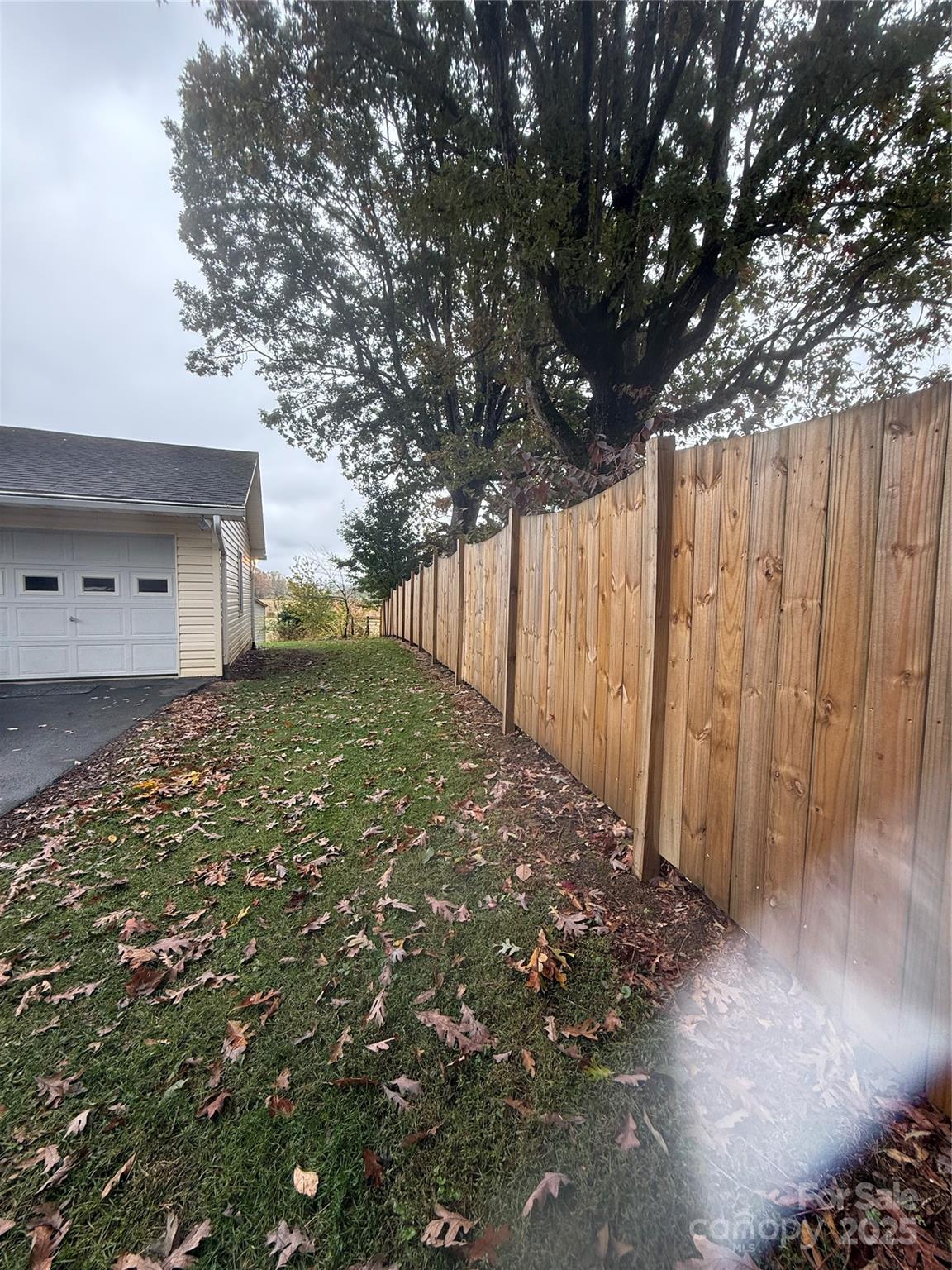 5601 Howard Gap Road