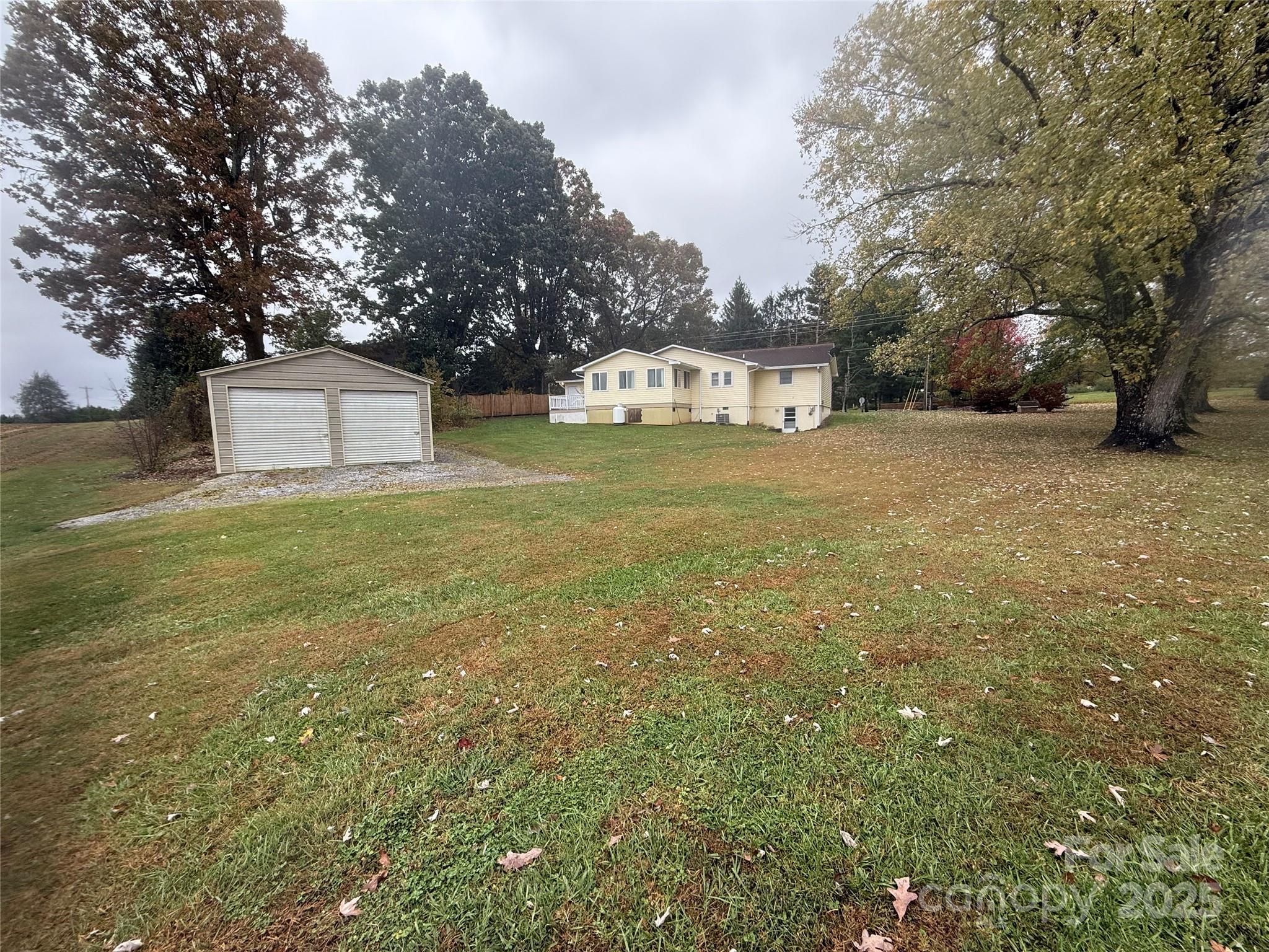 5601 Howard Gap Road