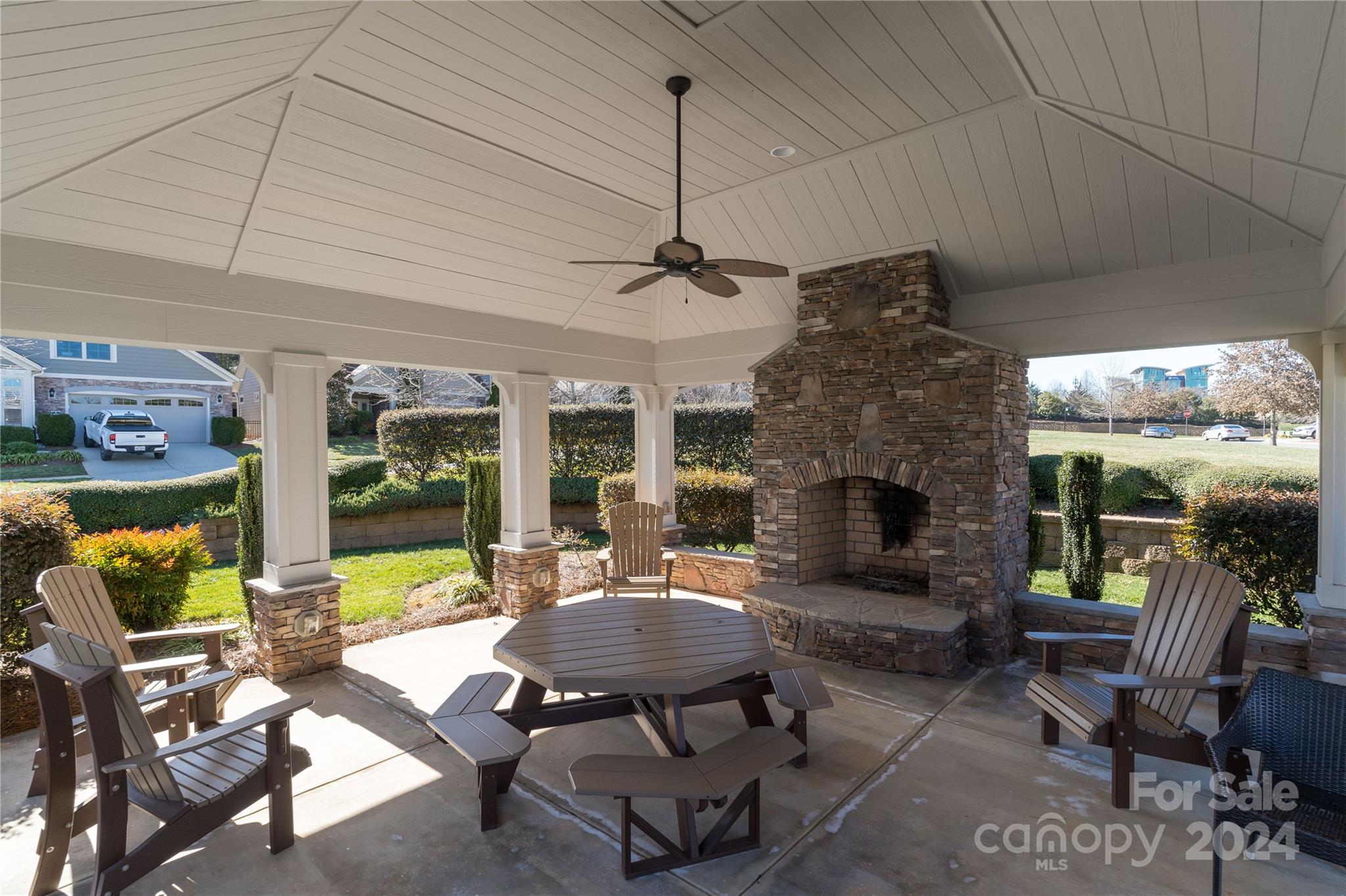 The Courtyards at Jetton - Residential