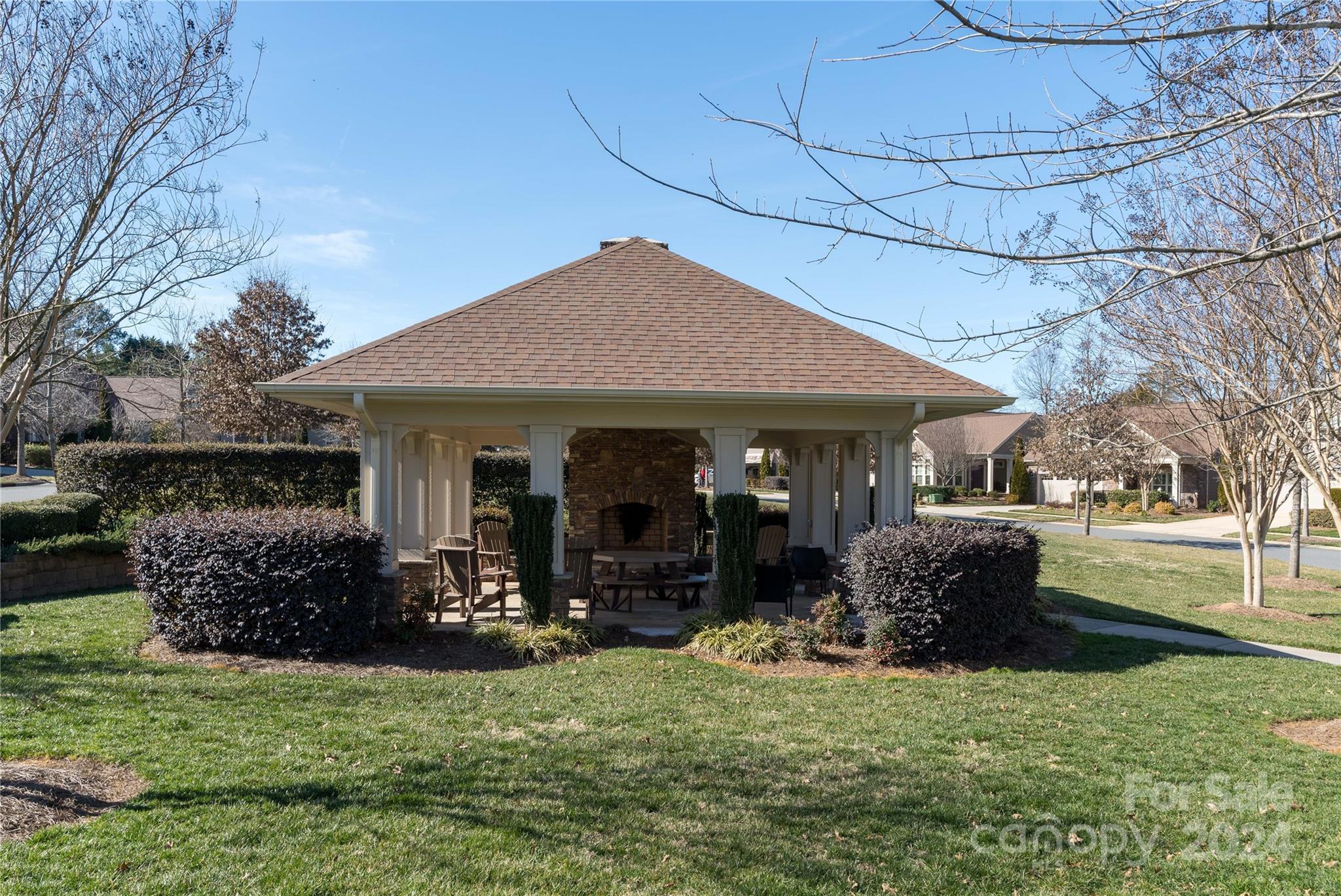 The Courtyards at Jetton - Residential