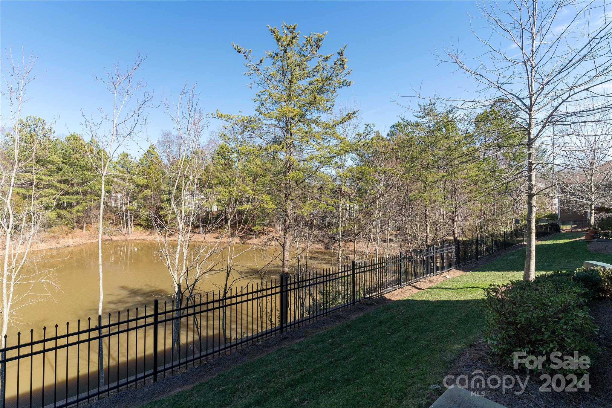 The Courtyards at Jetton - Residential