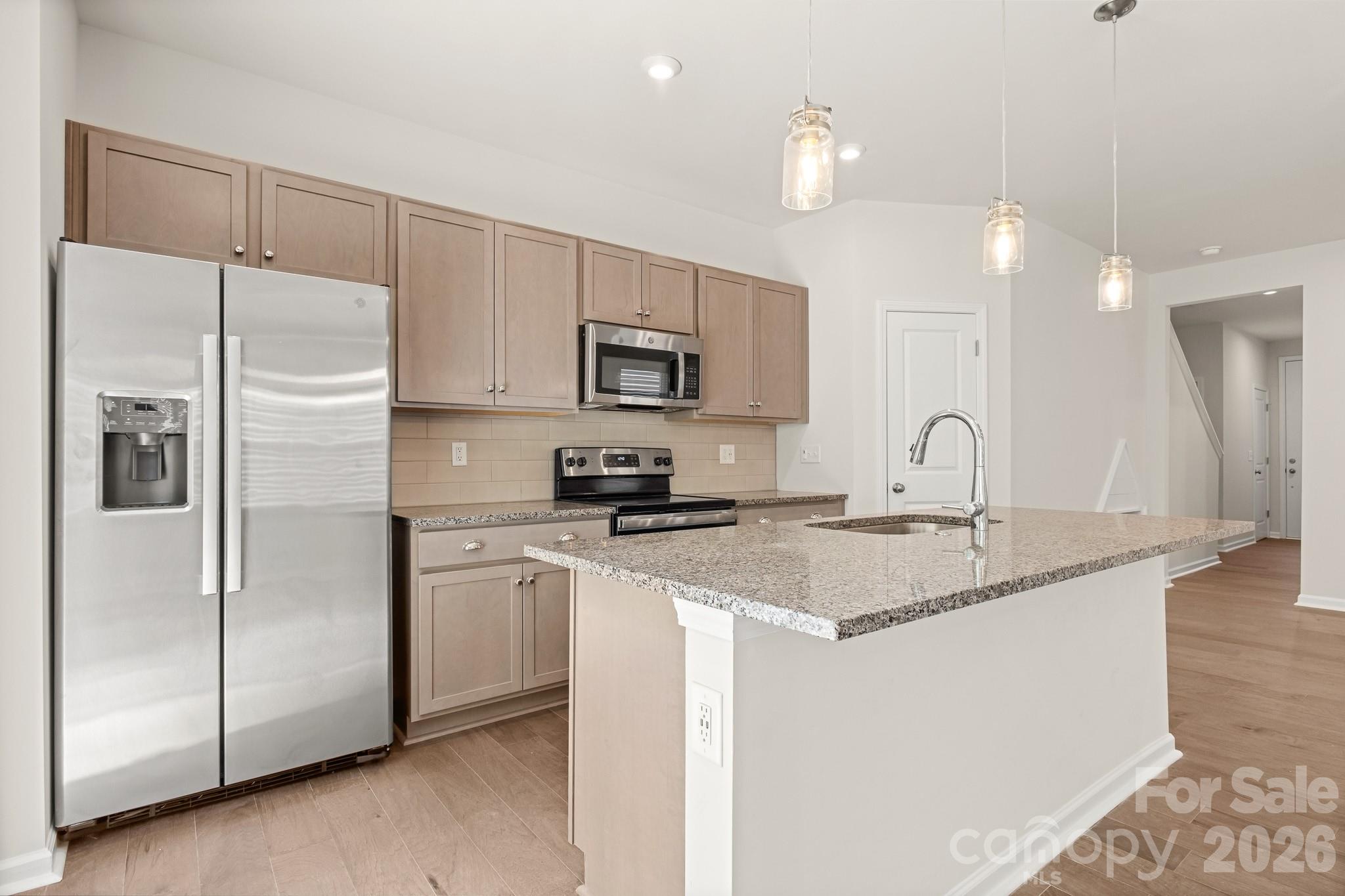 Fifteen 15 Cannon - Residential