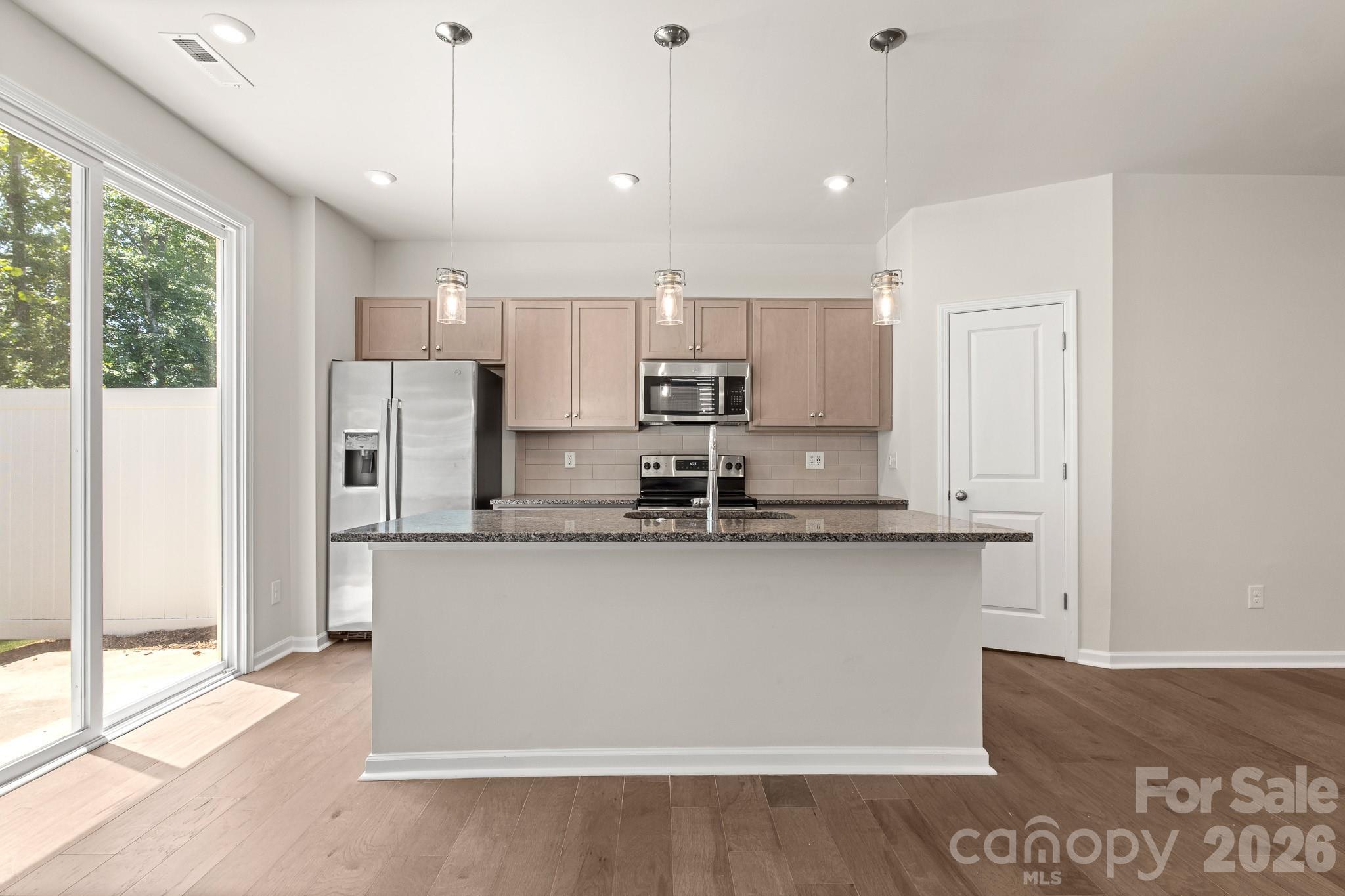 Fifteen 15 Cannon - Residential