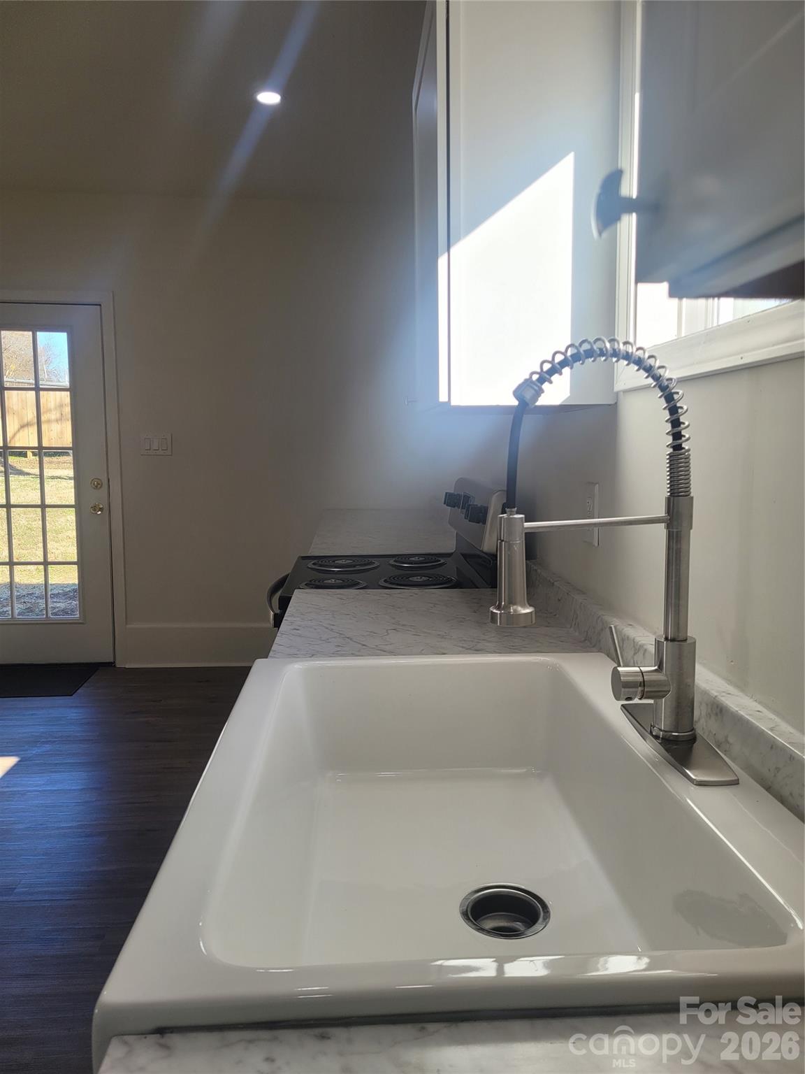 Groves Thread Company - Residential