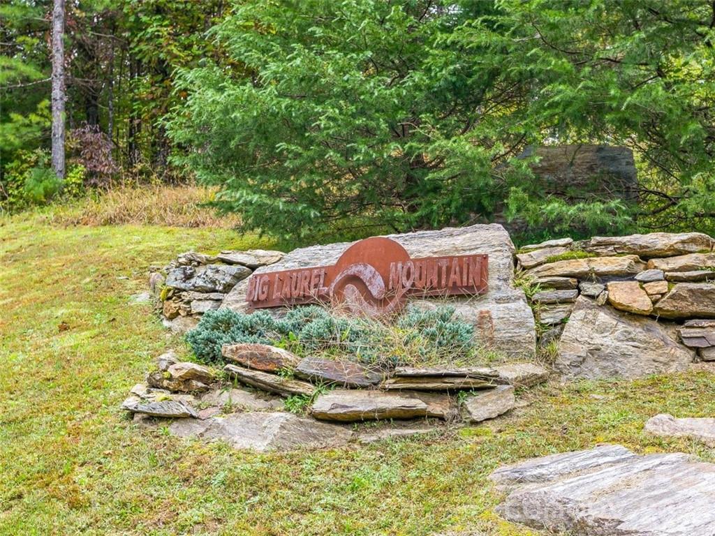 Big Laurel Mountain - Land
