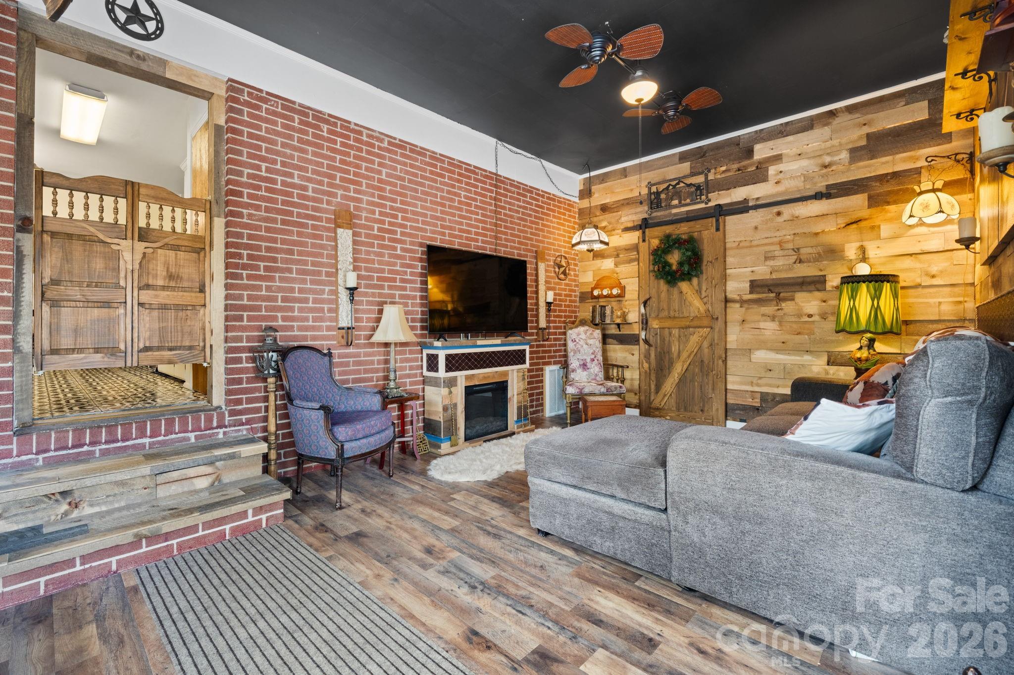 Hillcrest - Residential