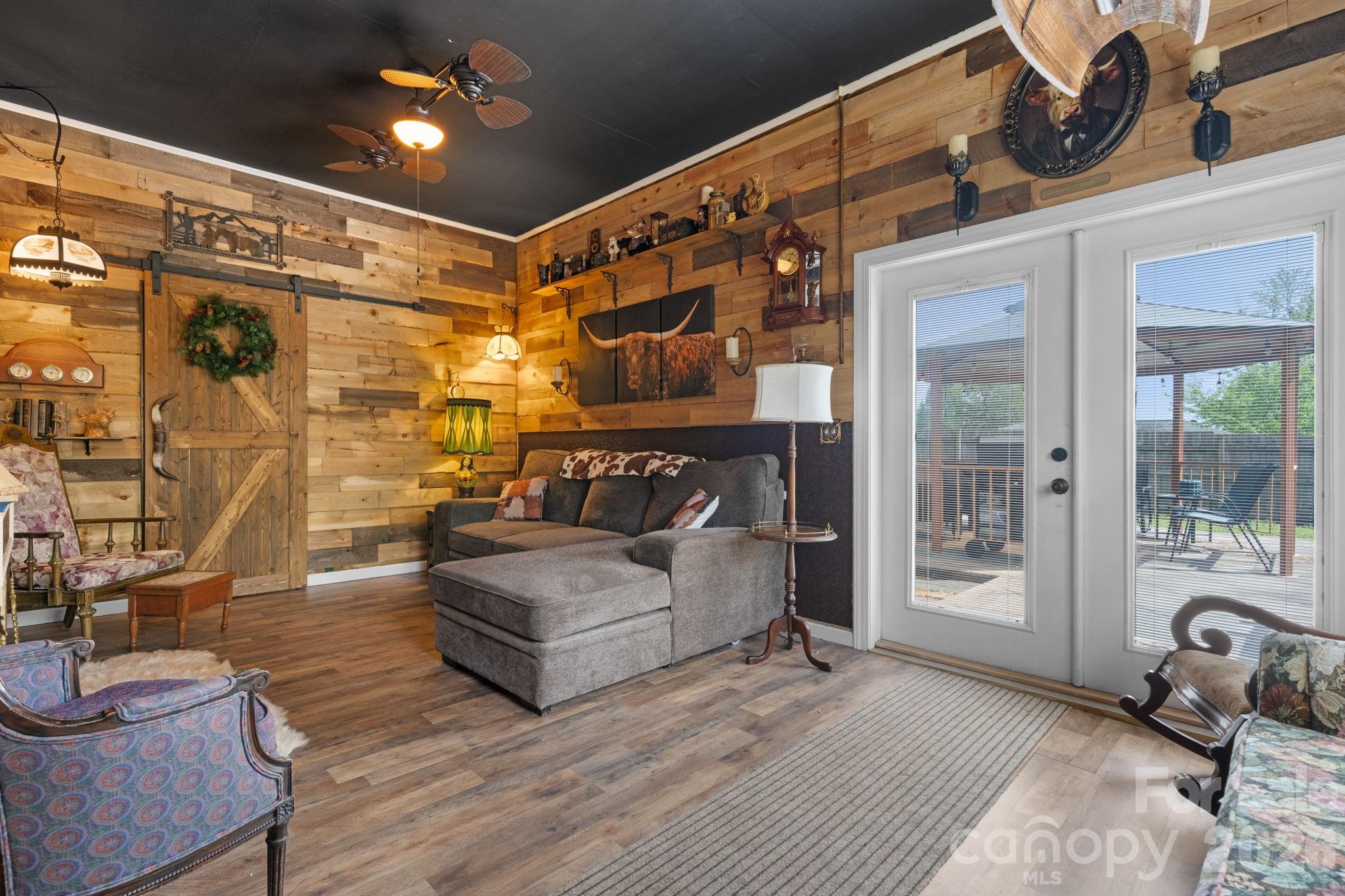 Hillcrest - Residential