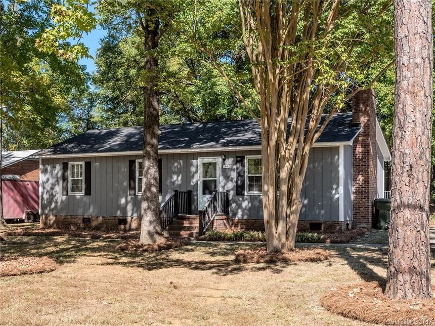 Renovated Ranch with New Roof Sept 2017 & New HVAC in 2015! This 3 Bedroom 2 Bathroom home offers a renovated kitchen with SS appliances, tiled backsplash and new counters. Both bathrooms have updated vanities and master bath has new tiled shower. New paint and updated lighting and flooring throughout. Refrigerator, Washer and Dryer included. Huge back deck great for entertaining with private backyard and cul-de-sac lot. NO HOA. Home is located with easy access to I-77. Home Warranty provided.