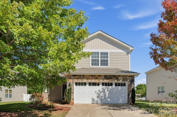 10019 BRISTLEY RD, CHARLOTTE, NC 28227 - Image ee00aadb76509e36f11233263353fdad/2000532101