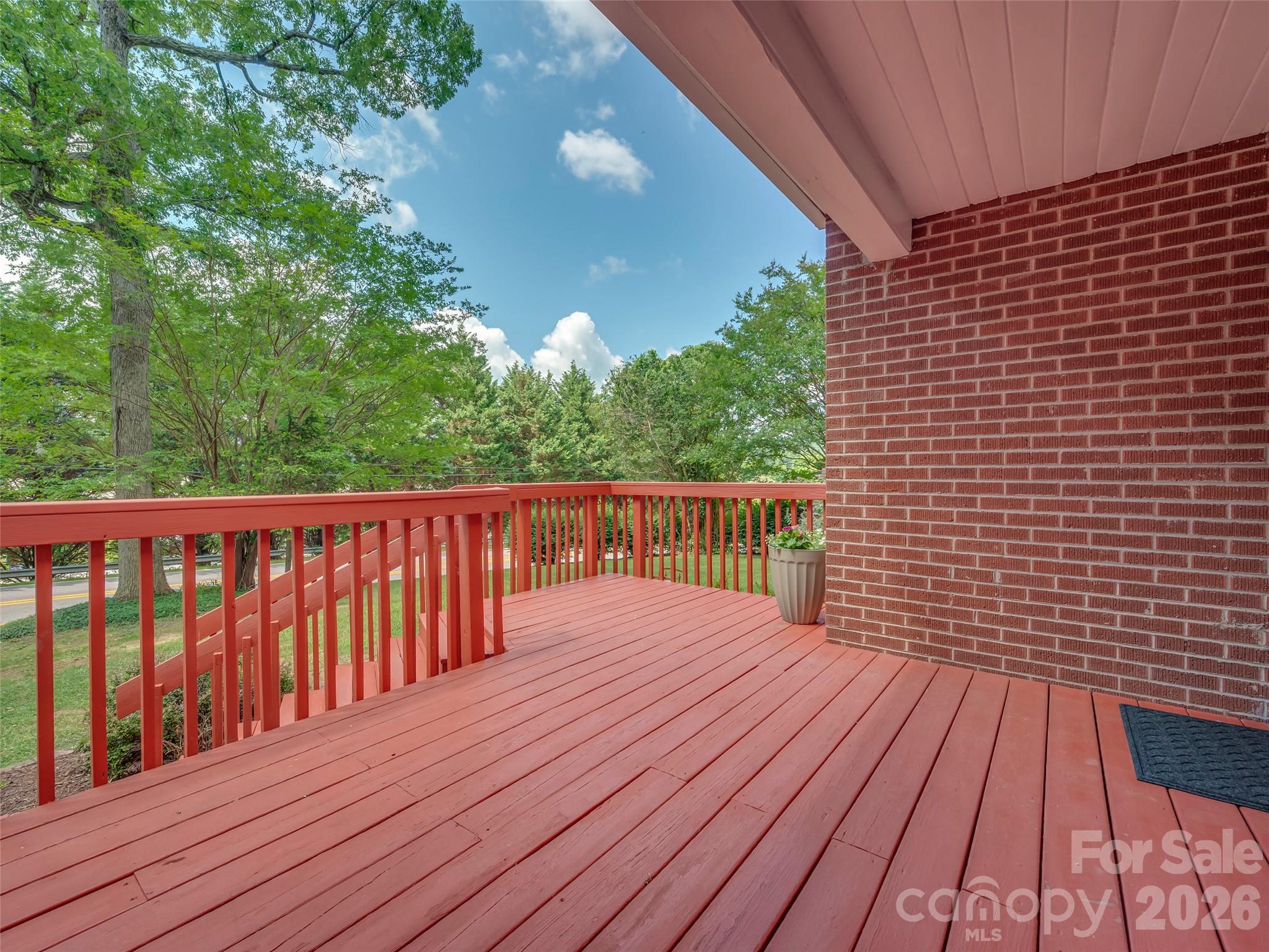 917 W Blue Ridge Road