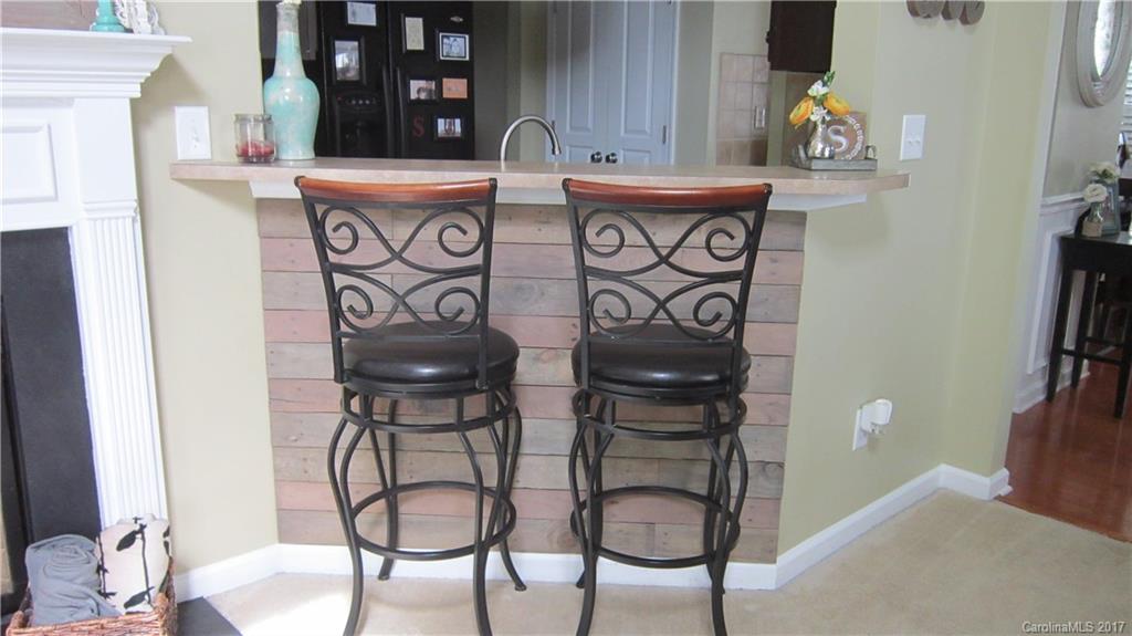 Ridge Pointe - Residential