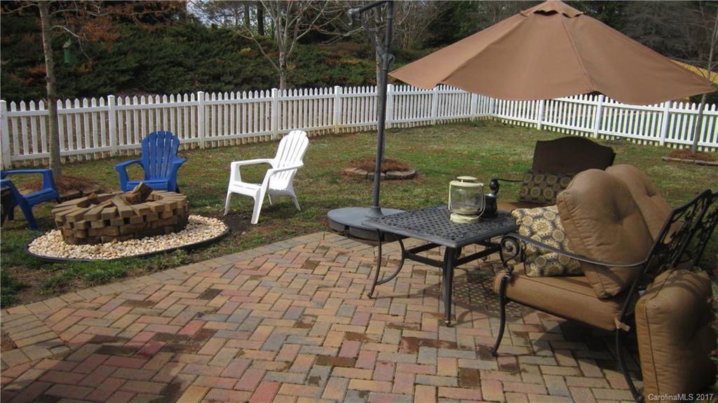 Ridge Pointe - Residential