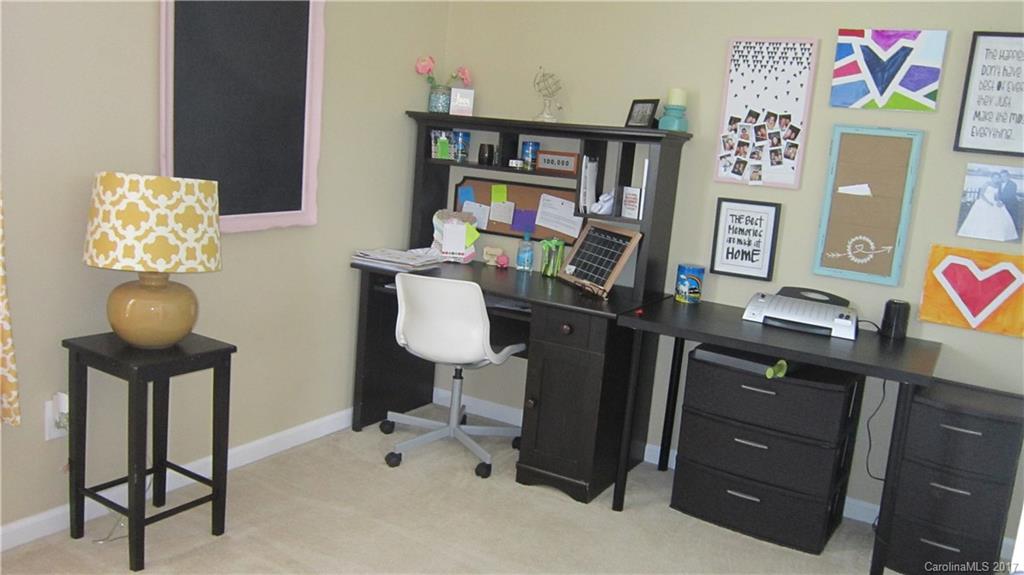 Ridge Pointe - Residential