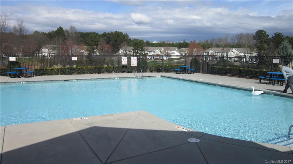 Ridge Pointe - Residential