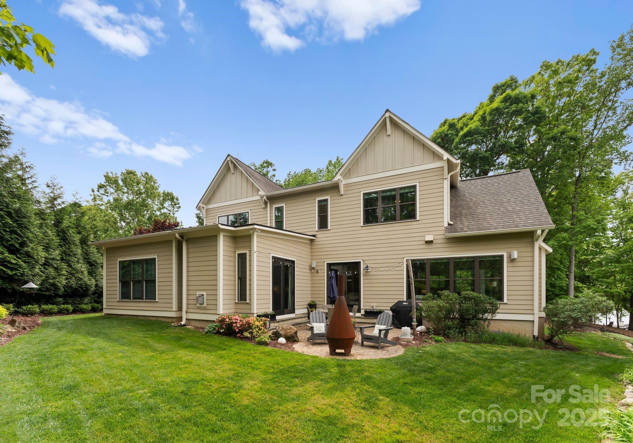 Pointe Regatta - Residential