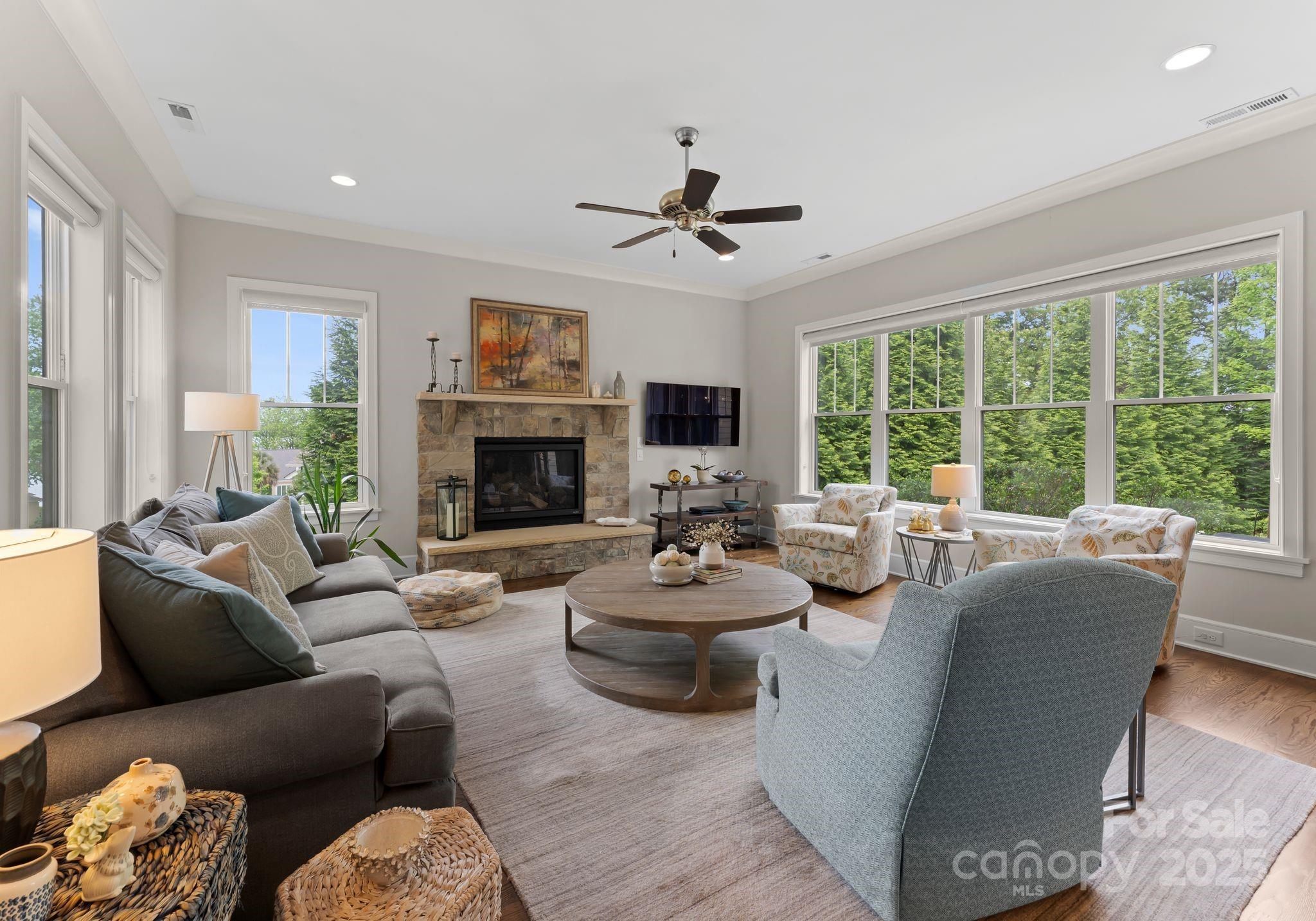 Pointe Regatta - Residential