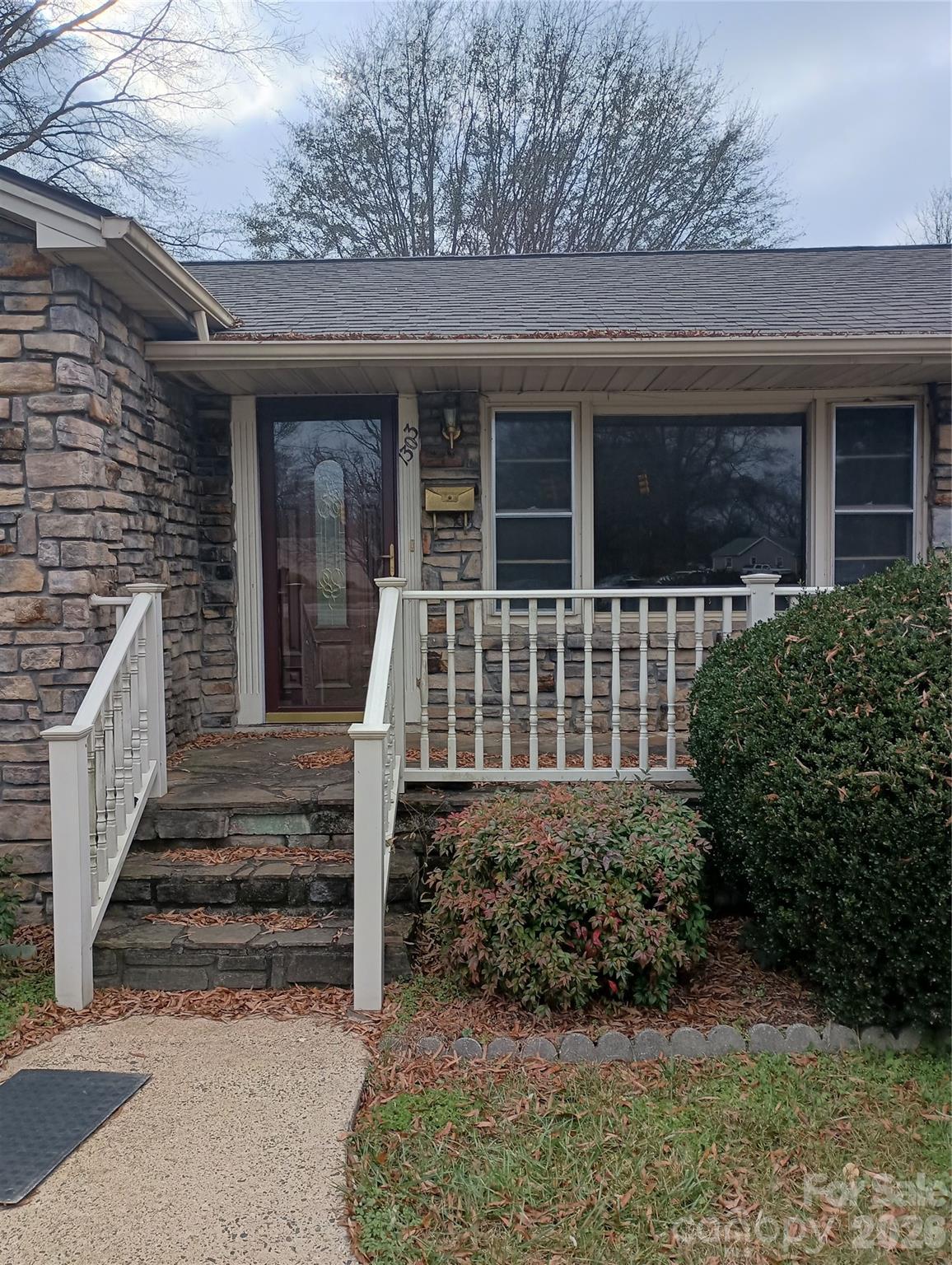 1303 W Dixon Boulevard