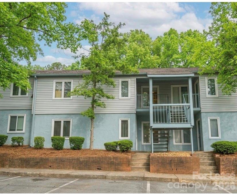 Photo 1 of 1 — 1905 Meadowlark Lane 33, Charlotte, NC 28210