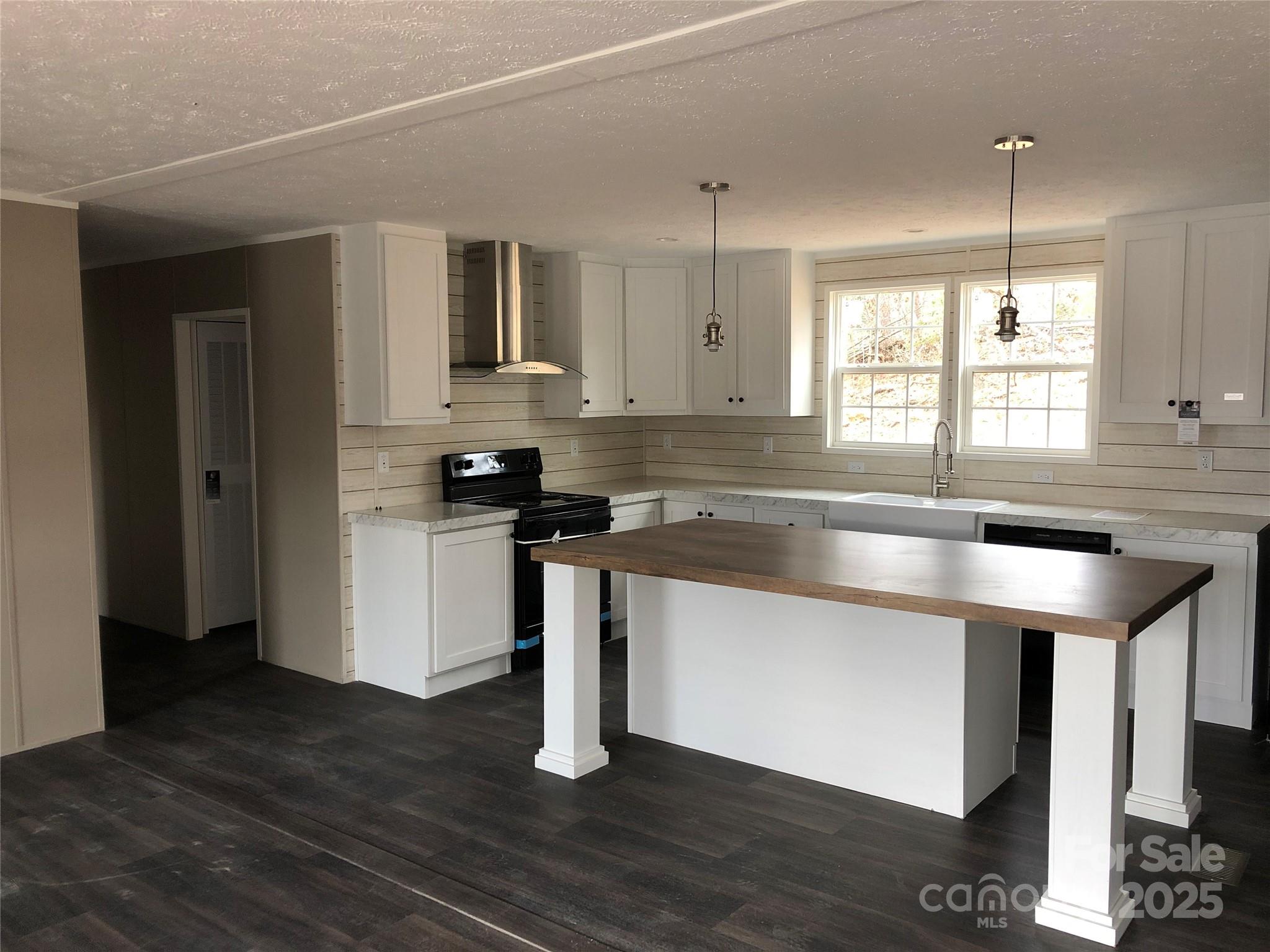 33 Foxcroft Lane