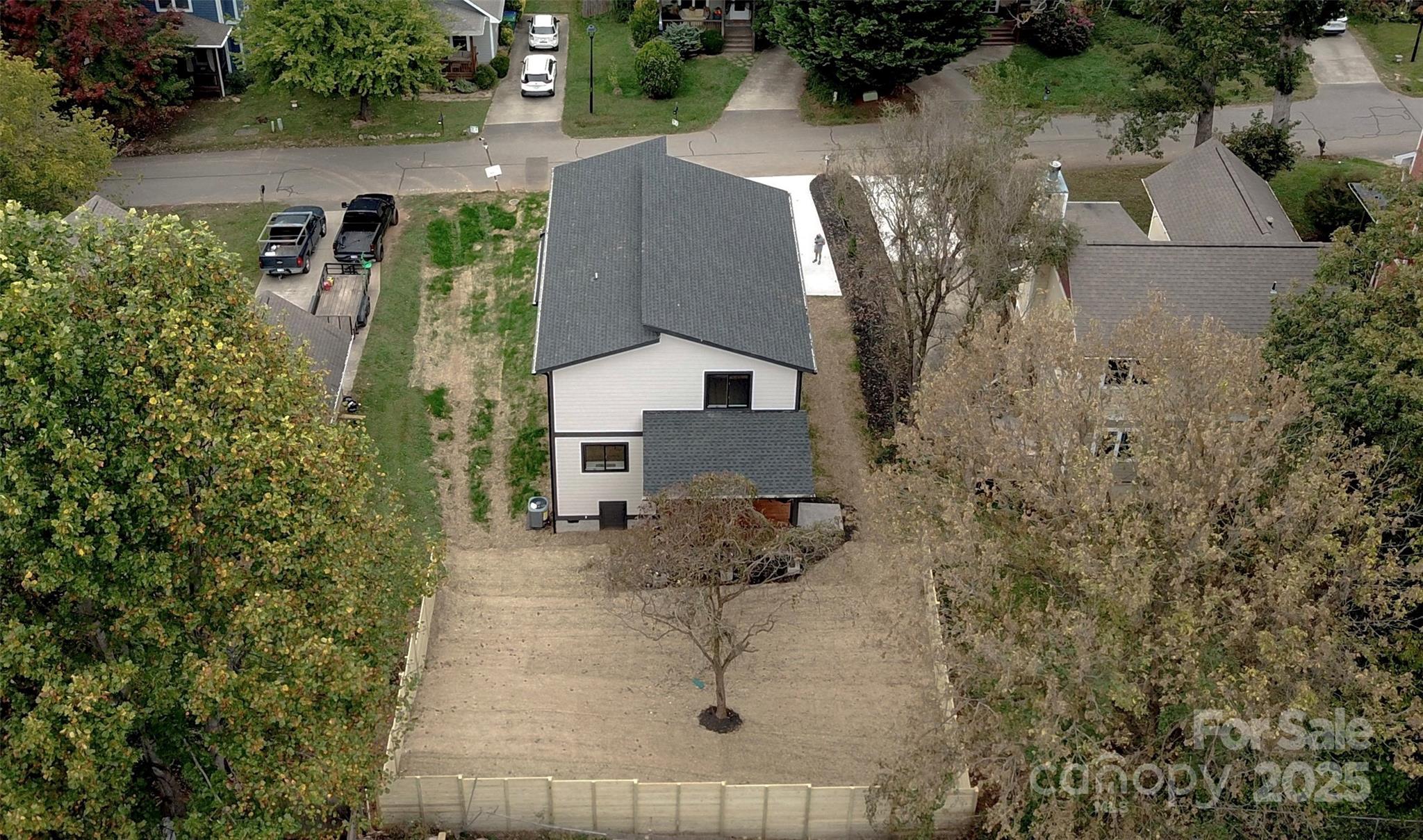 19 Lamar Avenue