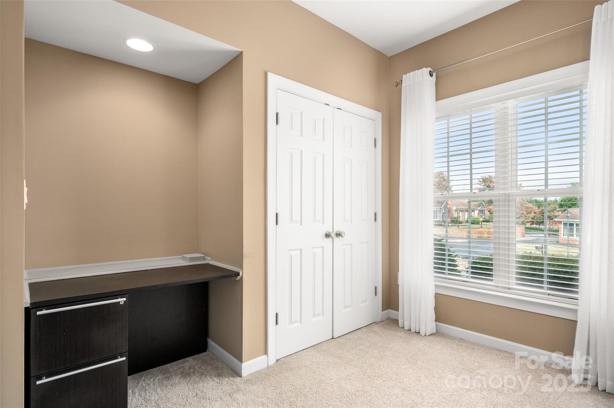 Windsor Oaks - Residential