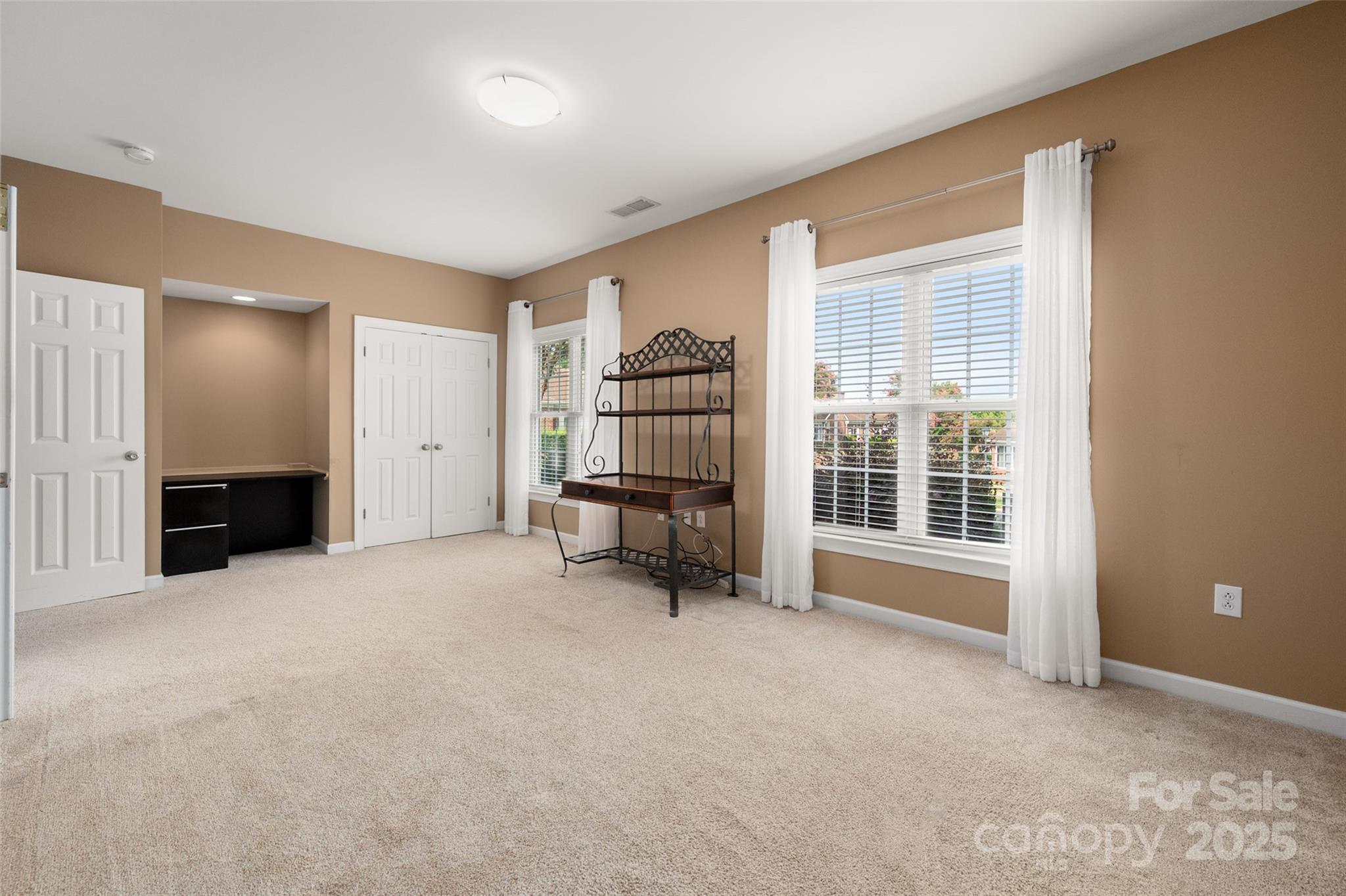 Windsor Oaks - Residential