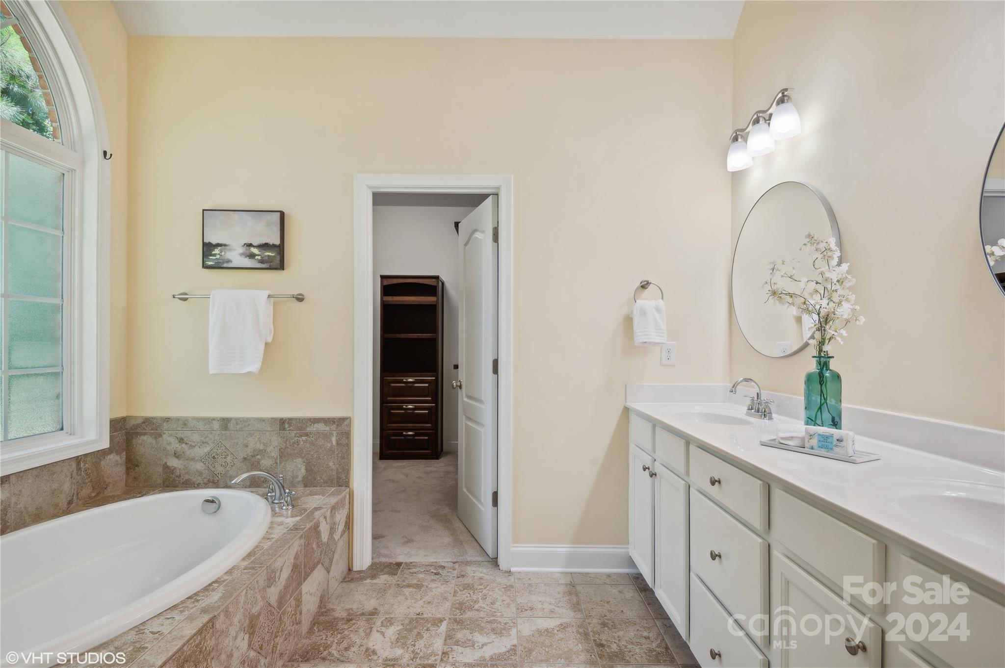 Water Edge - Residential