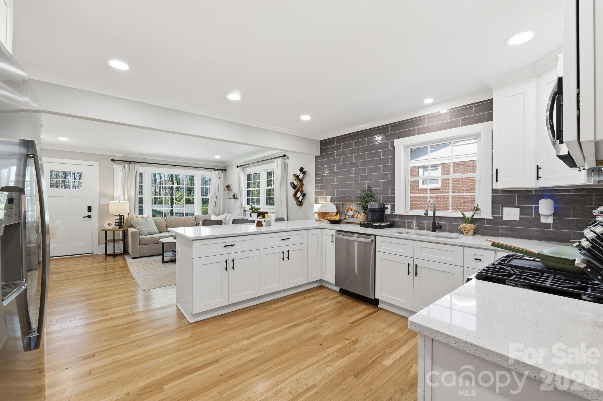 1026 Rollingwood Drive