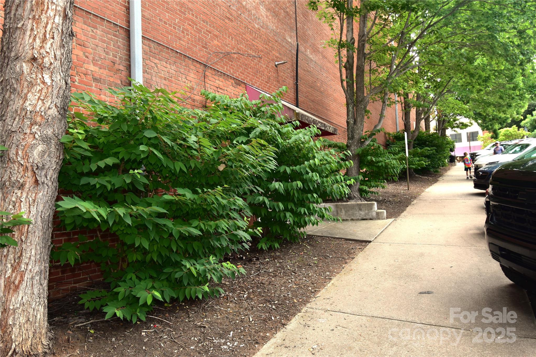 93 N Main Street