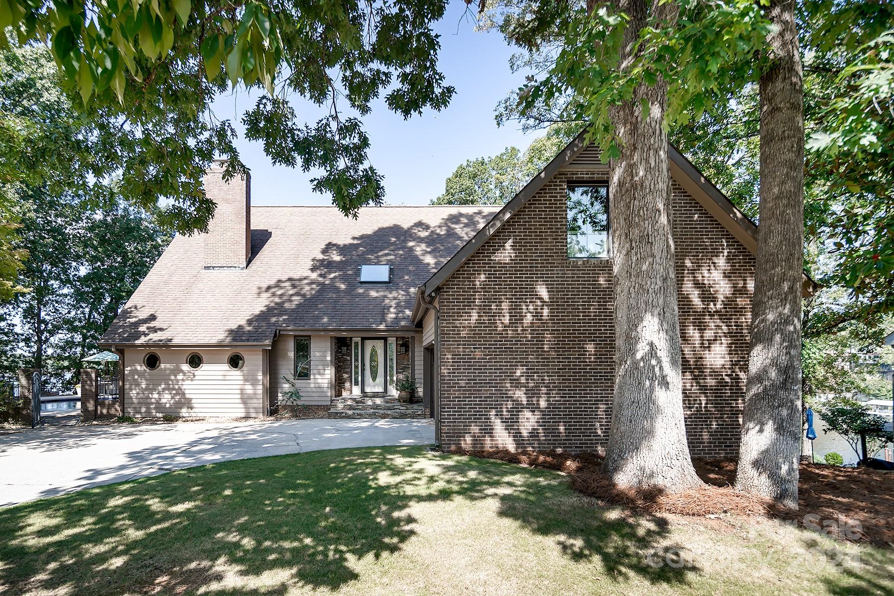 Tega Cay - Residential