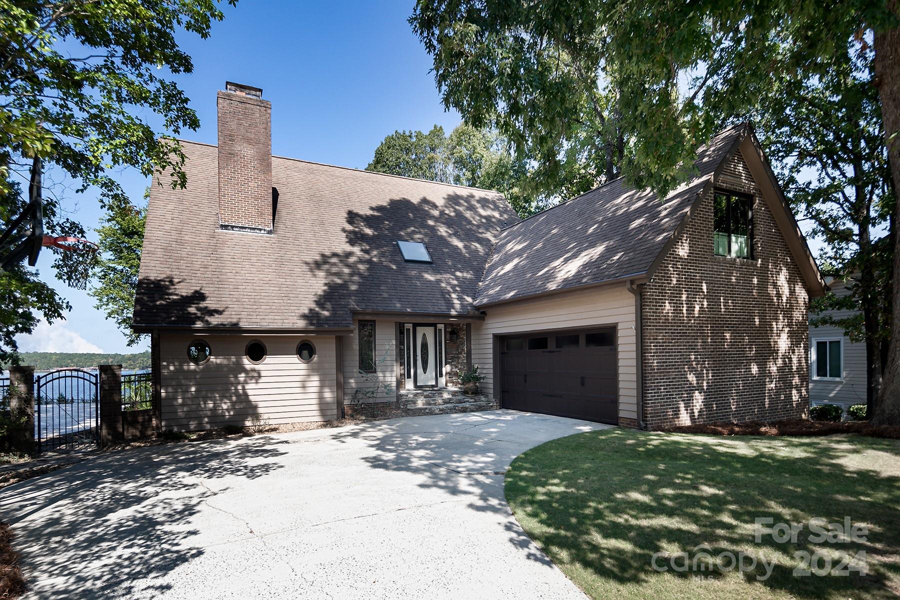 Tega Cay - Residential