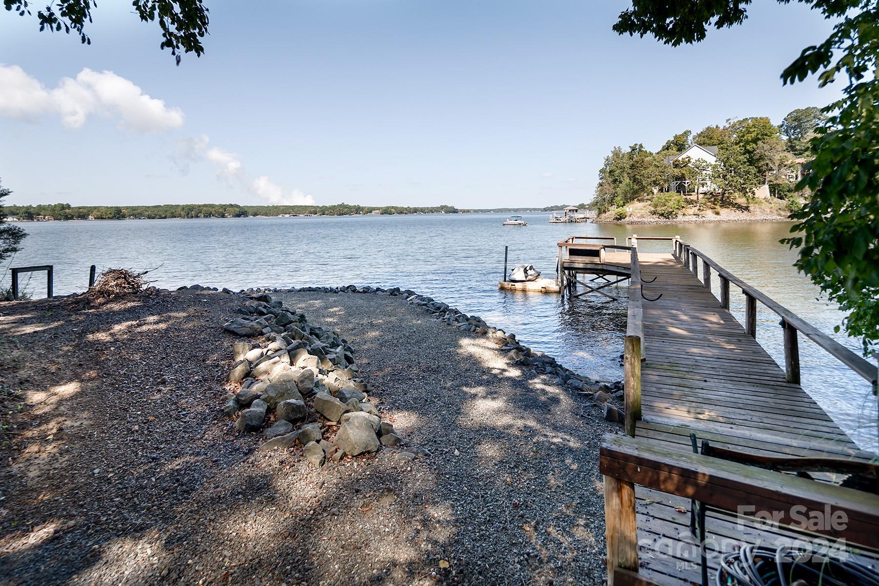 Tega Cay - Residential