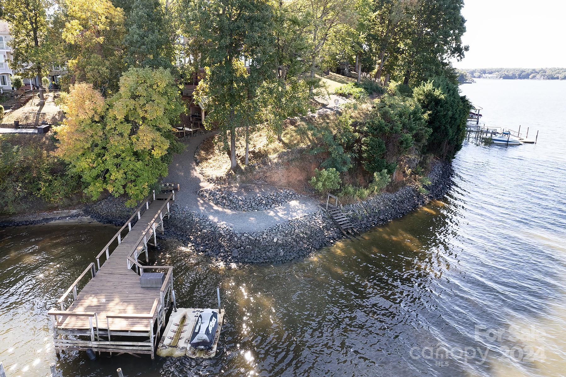 Tega Cay - Residential